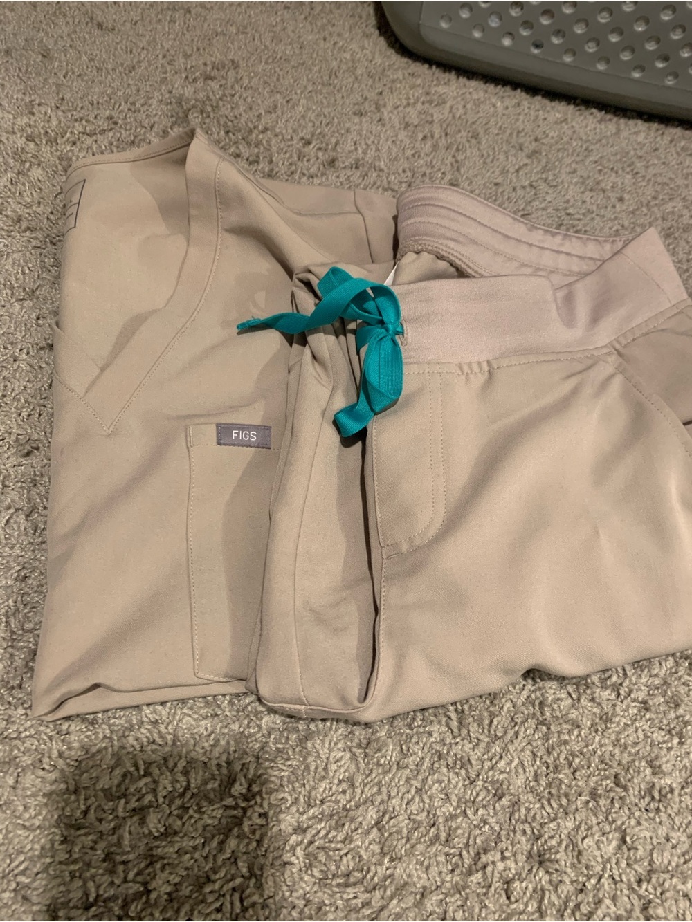 FIGS Sand Beige Scrub Set with Teal Drawstring